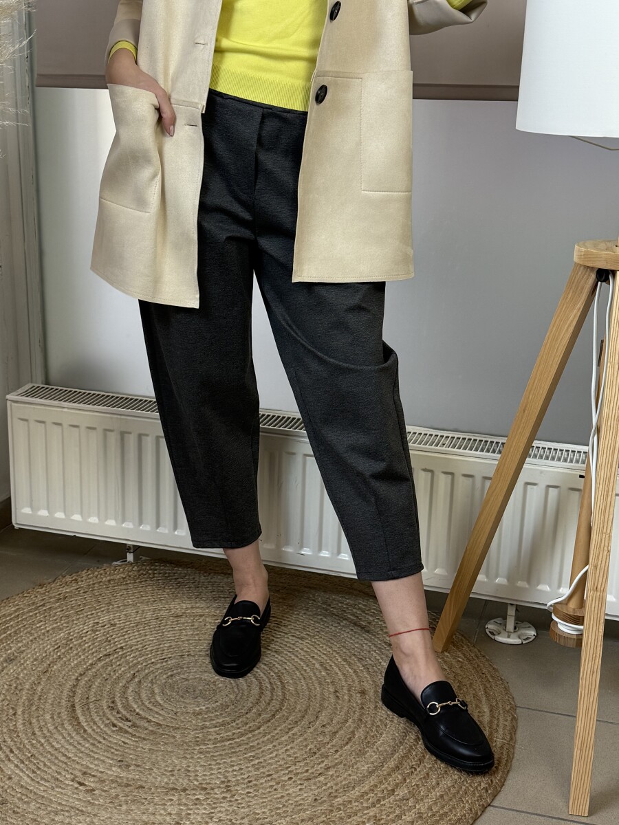 Zsebes mom fit nadrág - szürke - Kép 11