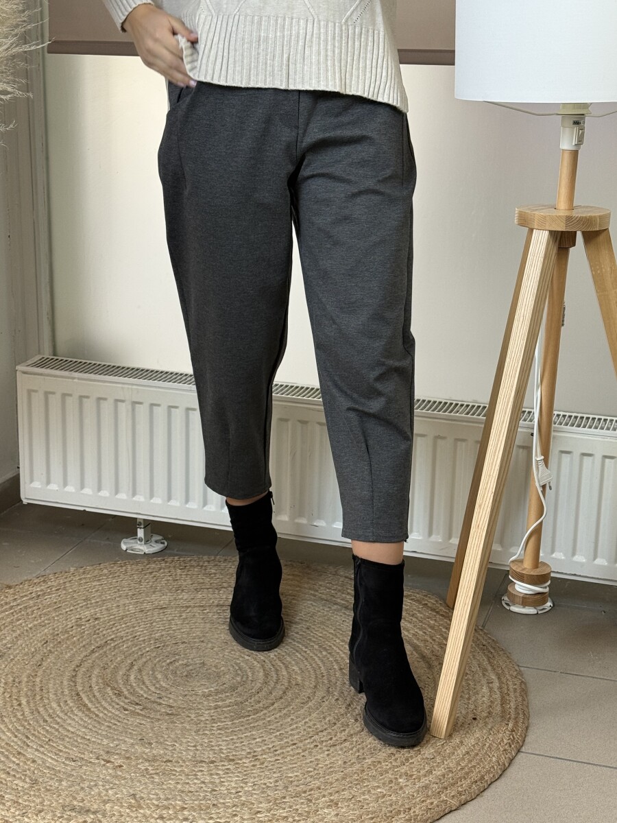 Zsebes mom fit nadrág - szürke - Kép 11