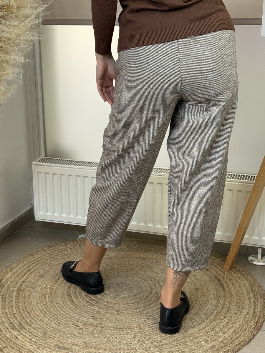 Mom fit szövetnadrág - camel - Kép 14