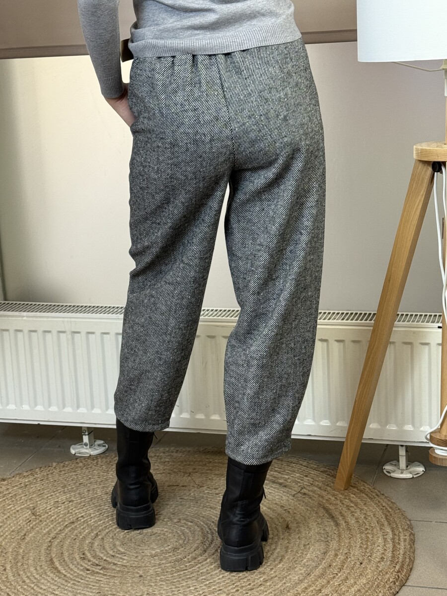 Mom fit szövetnadrág - fekete - Kép 20