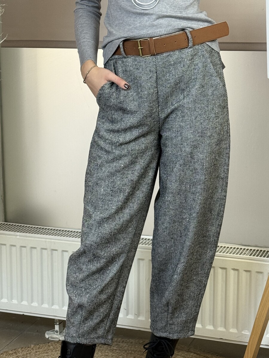 Mom fit szövetnadrág - fekete - Kép 11