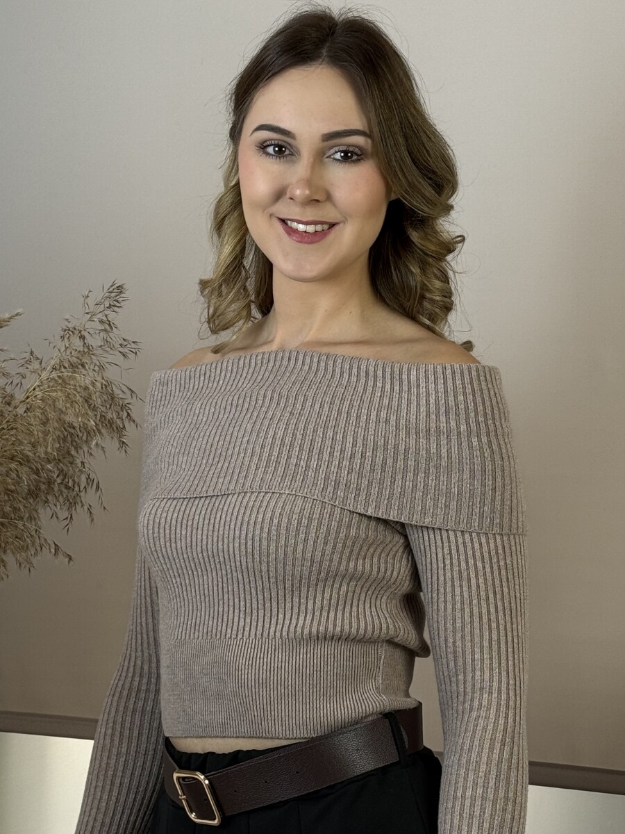 Kámzsás nyakú rövidállású pulóver - homok - Kép 5