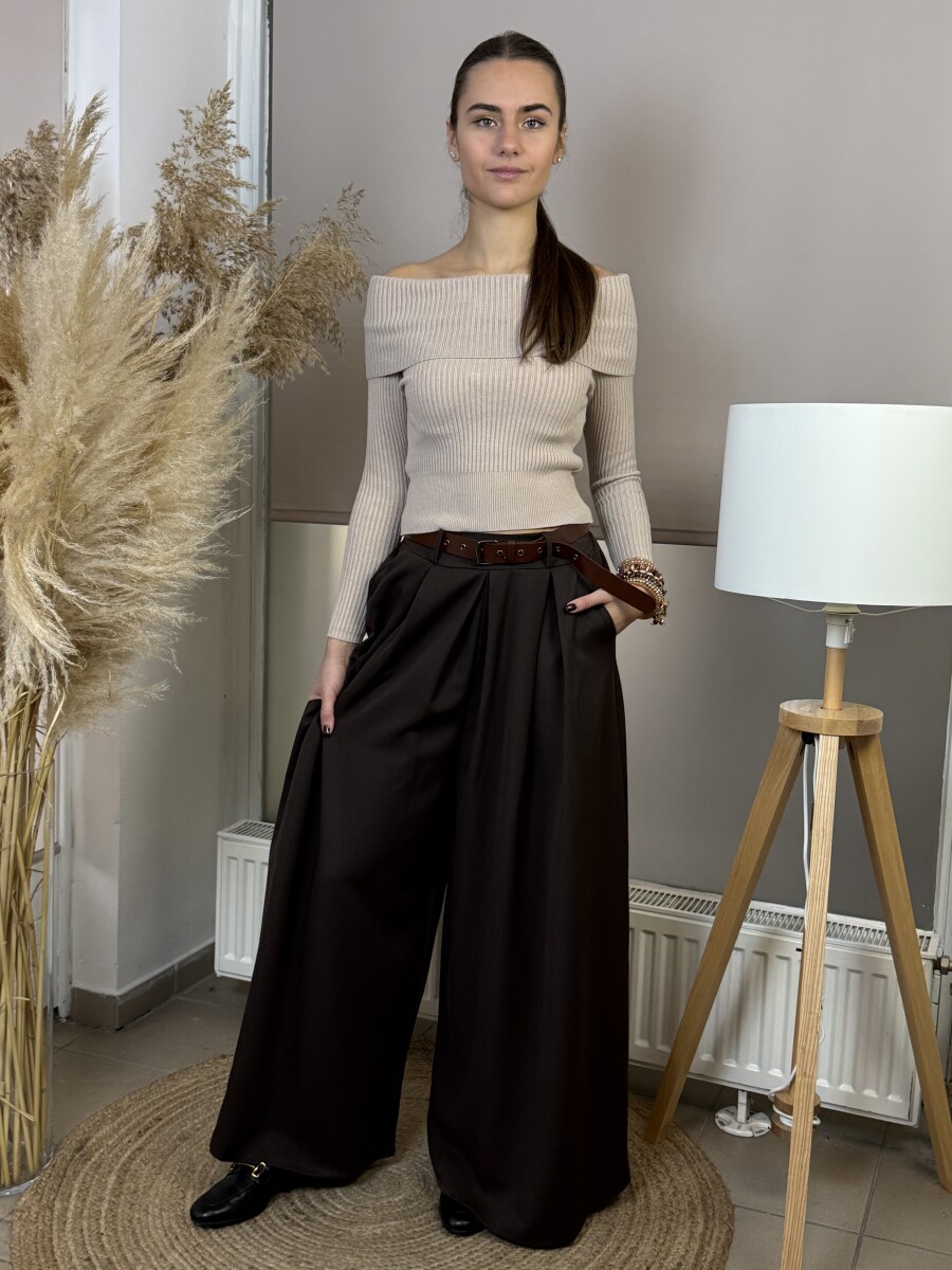 Kámzsás nyakú rövidállású pulóver - bézs - Kép 12