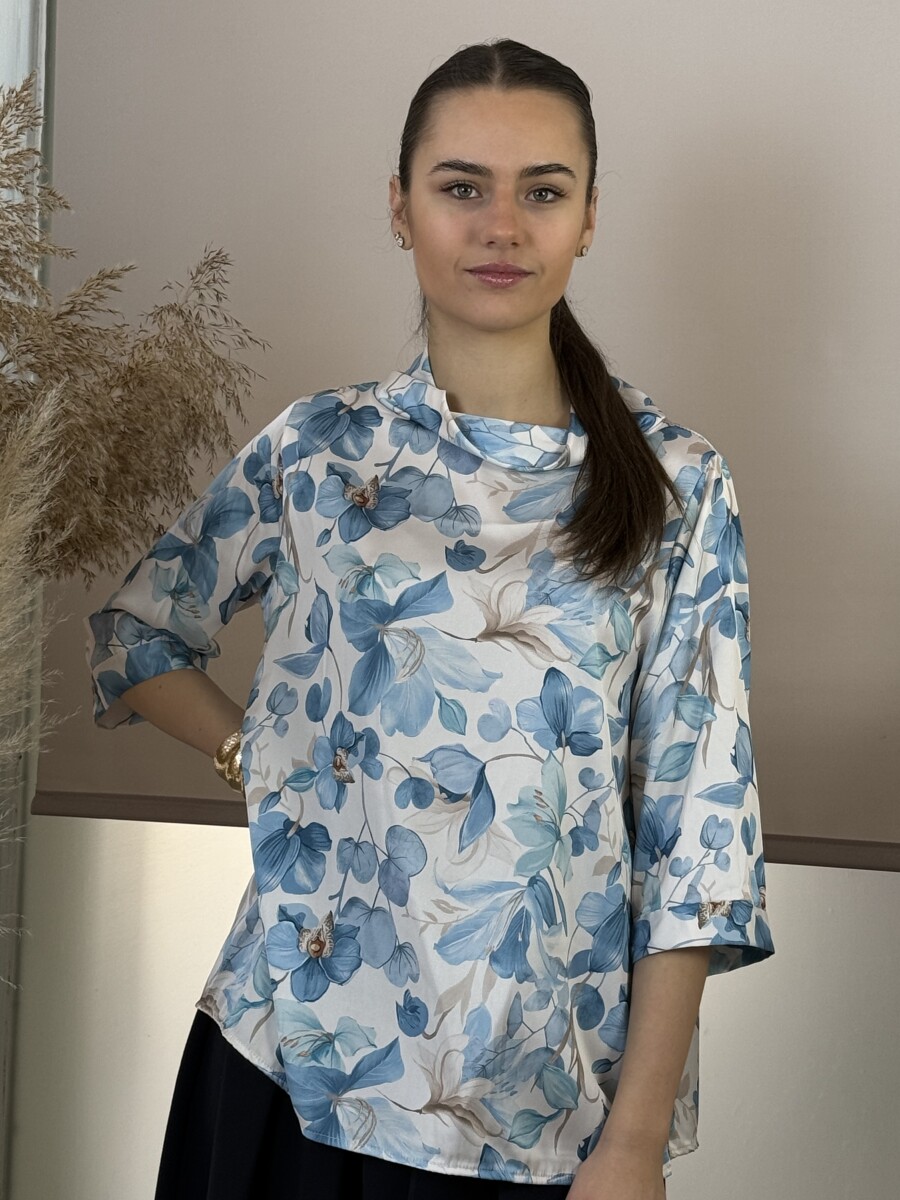 Szatén hatású mintás blúz - világoskék - Kép 6