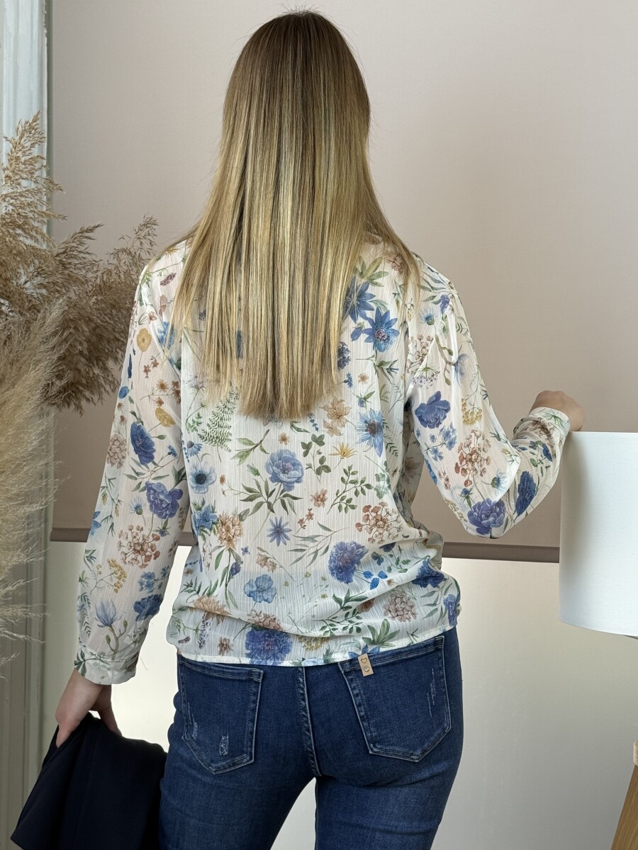 Ejtett nyakú virágmintás blúz - világoskék - Kép 20
