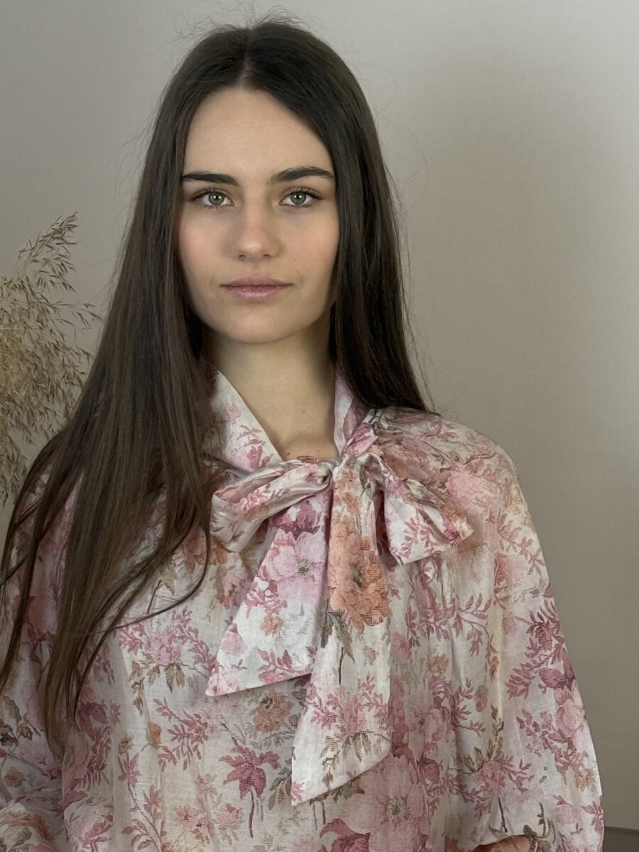 Virágos blúz masnival - rózsaszín - Kép 5