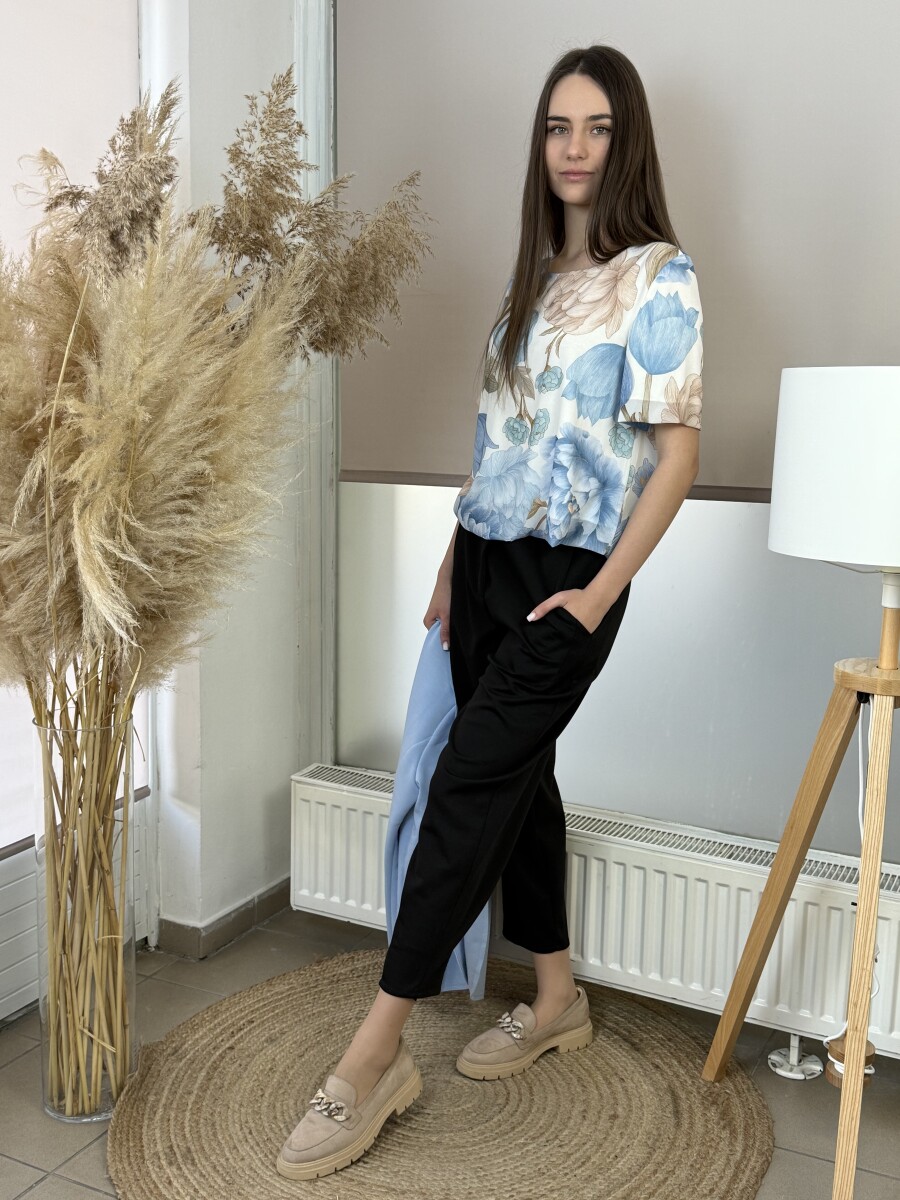 Virágmintás blúz kötővel - világoskék - Kép 15