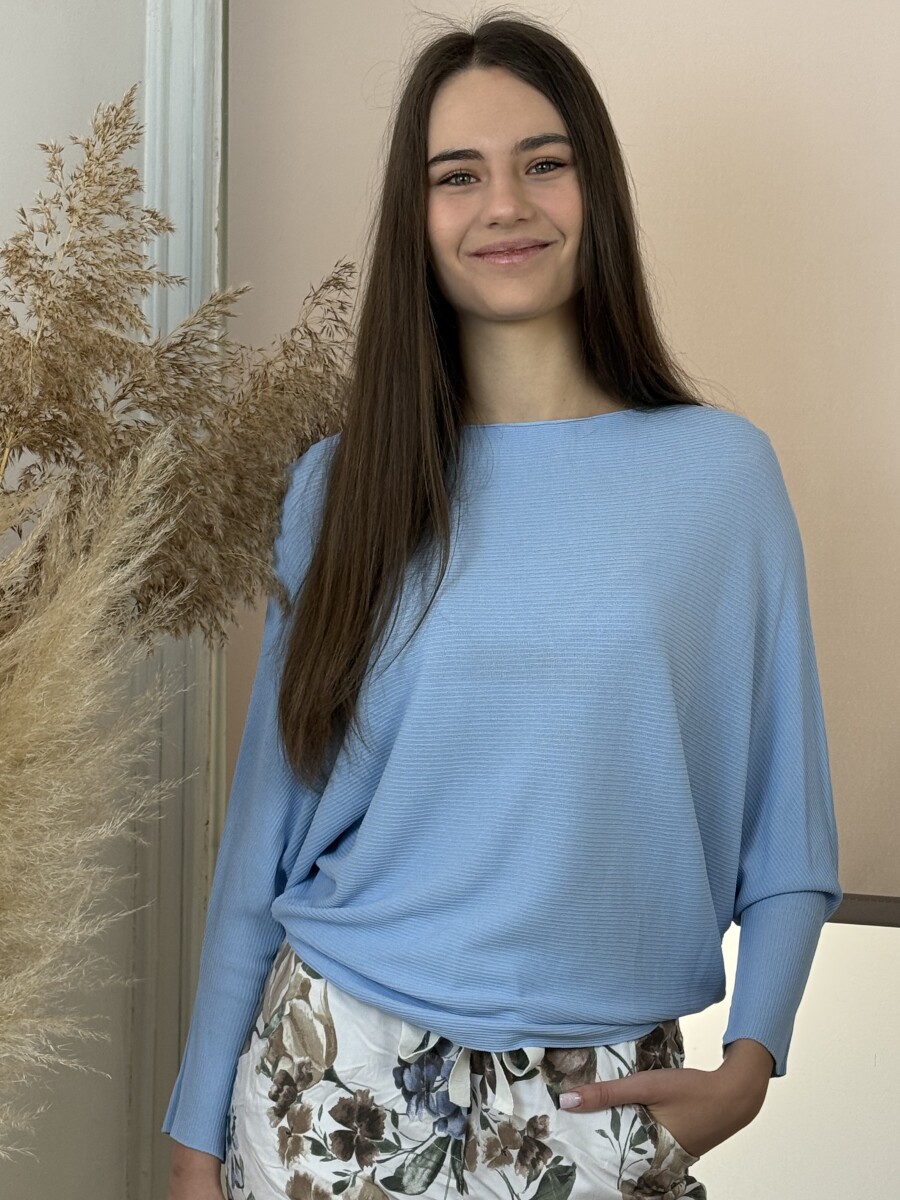 Vékony denevérujjú pulóver