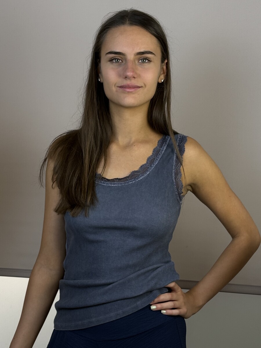 Trikó csipkével