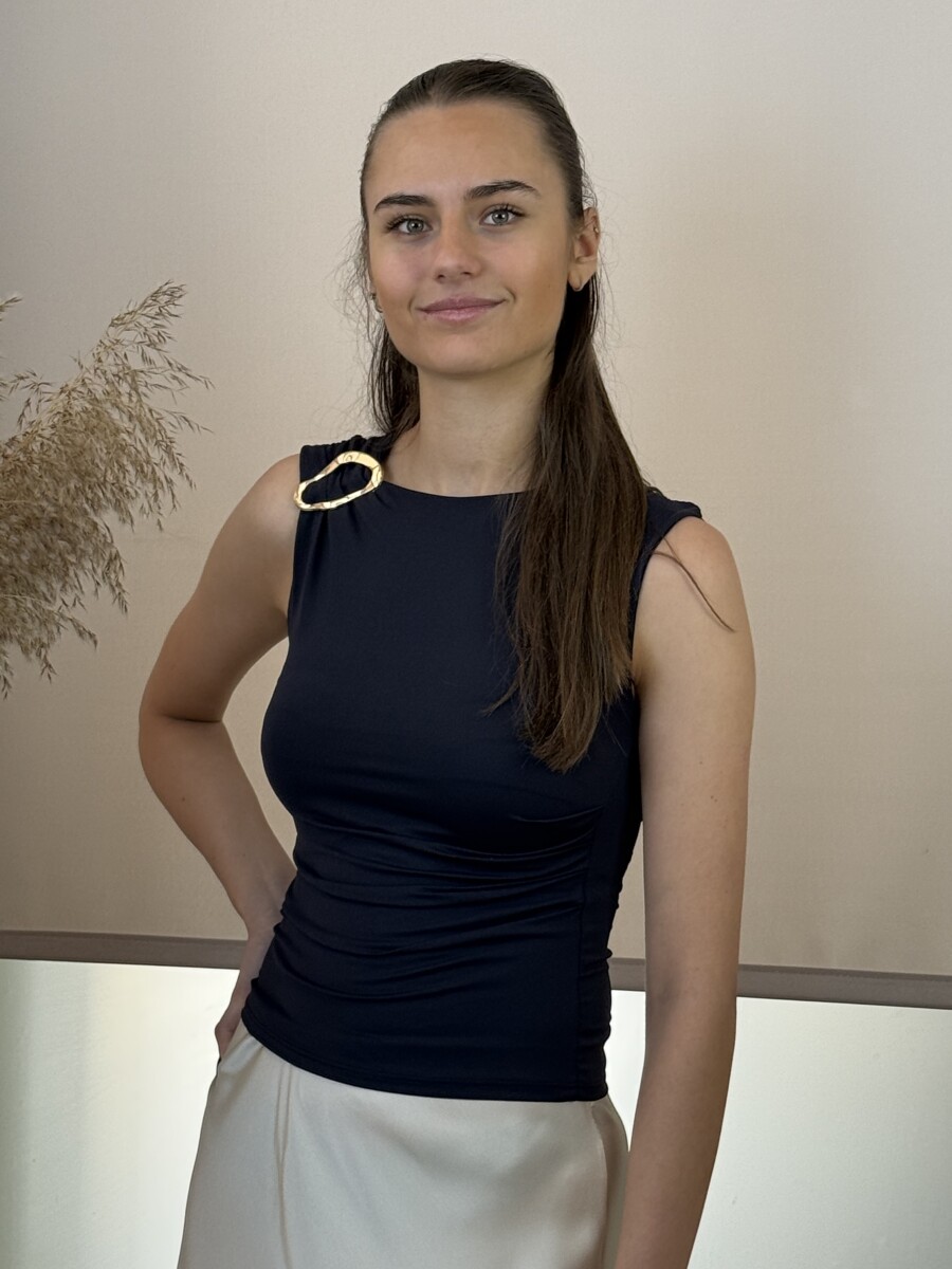 Arany csatos húzott blúz