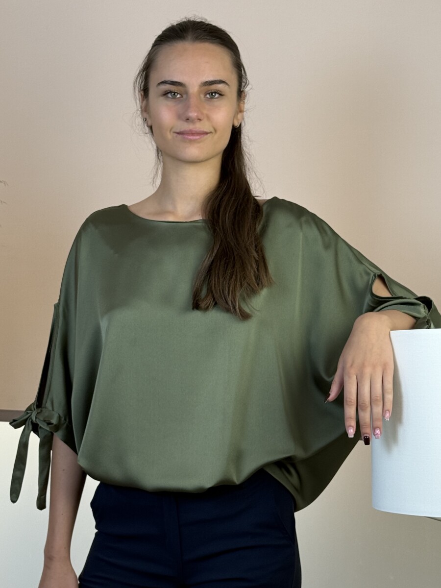 T ujjas szatén hatású blúz - khaki - Kép 9