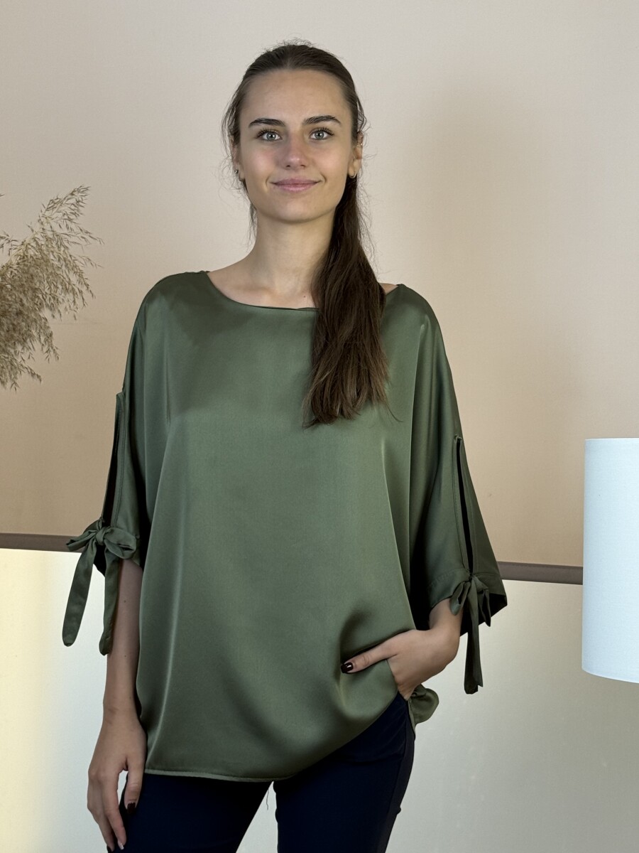 T ujjas szatén hatású blúz - khaki - Kép 3