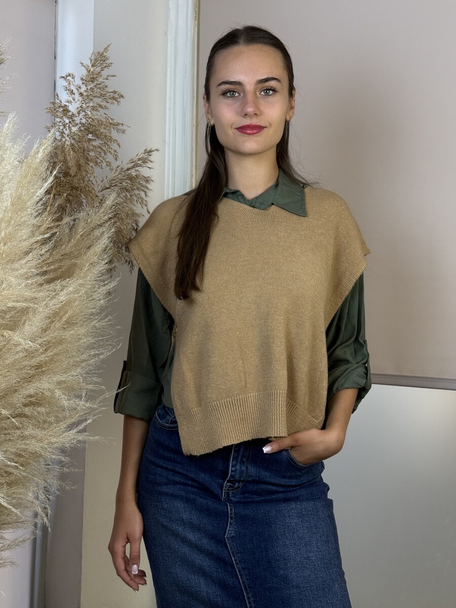 Gombos kötött mellény - camel - Kép 9
