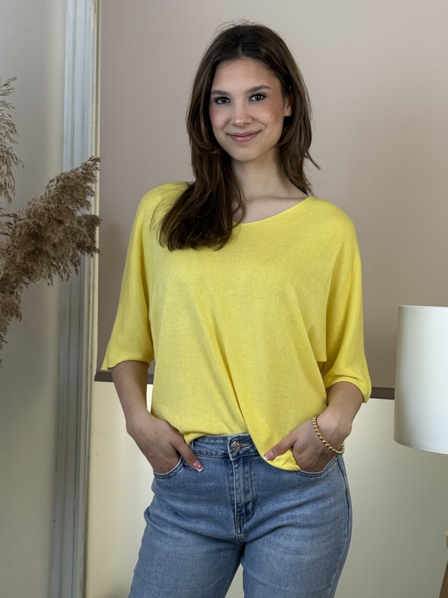 V nyakú denevérujjú vékony, lezser pulóver