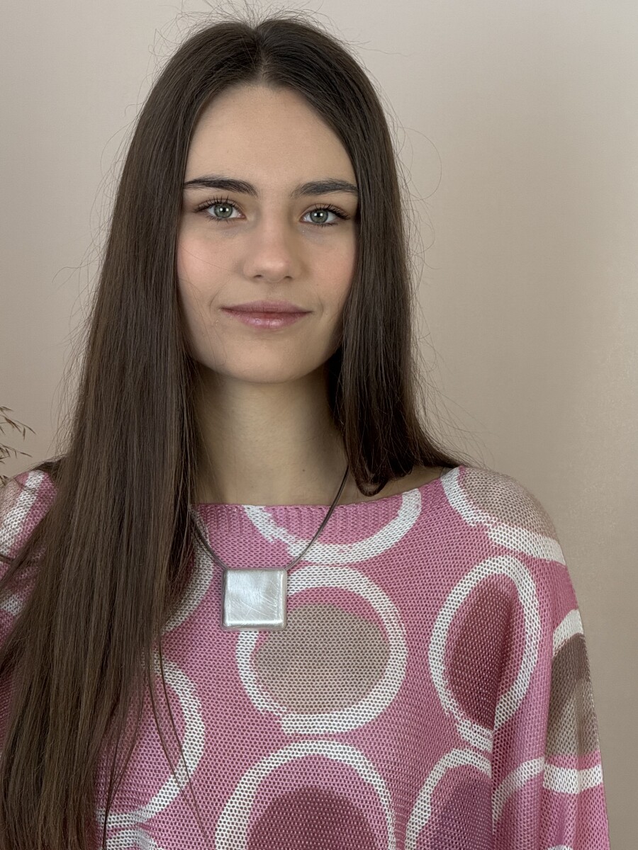 Karcolt négyzet medálos nyaklánc