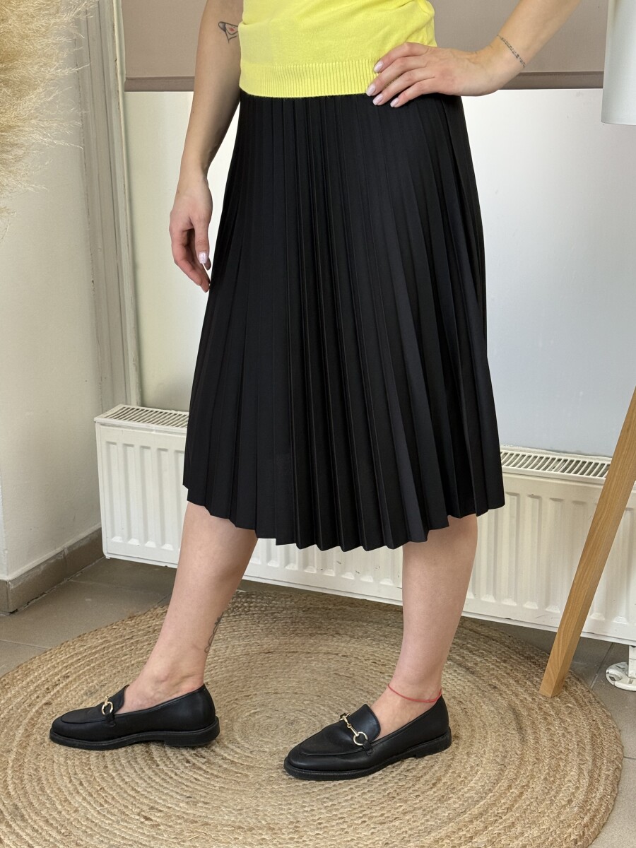 Plisszírozott szoknya övvel - fekete - Kép 4