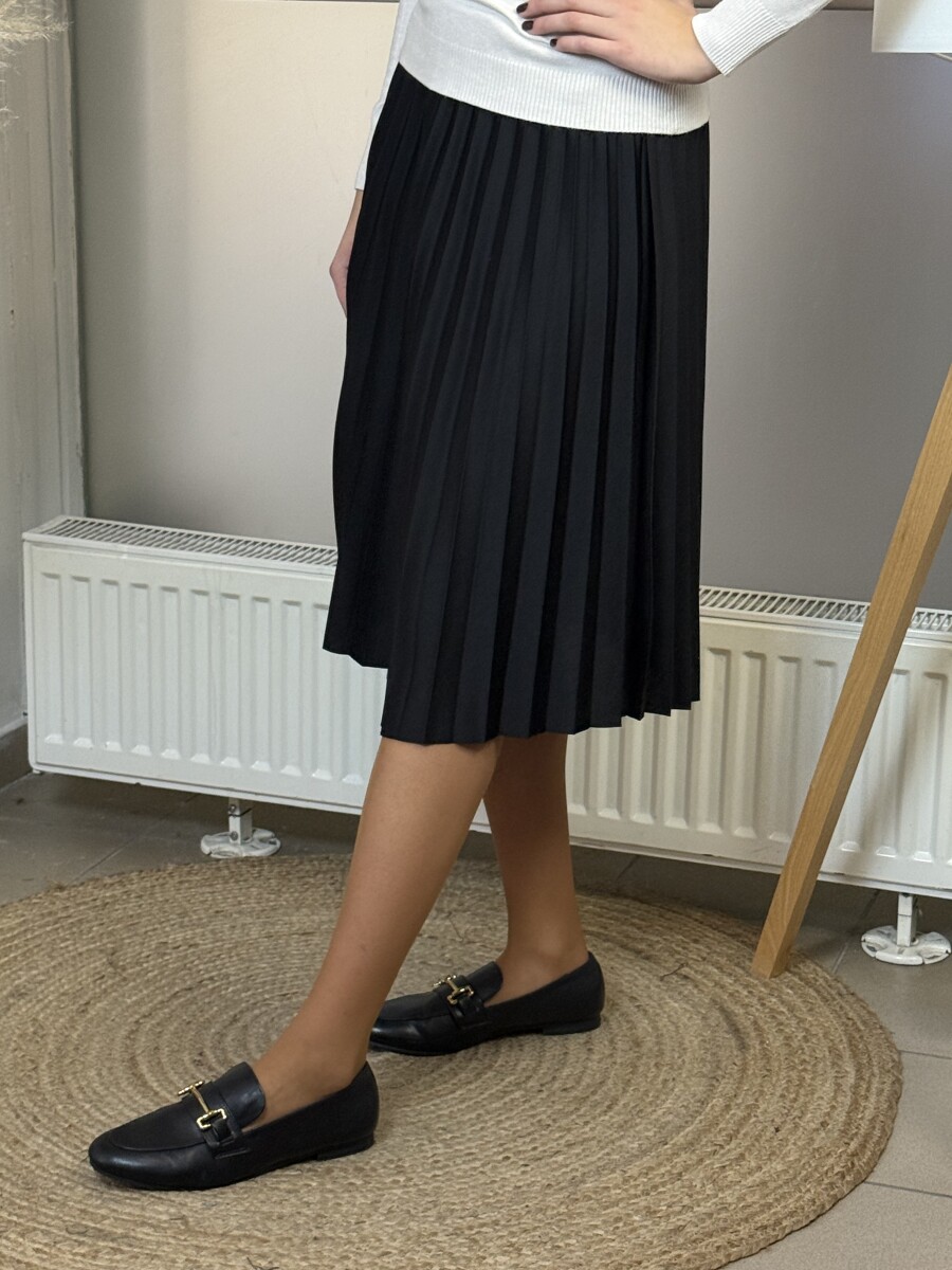 Plisszírozott szoknya övvel - fekete - Kép 8