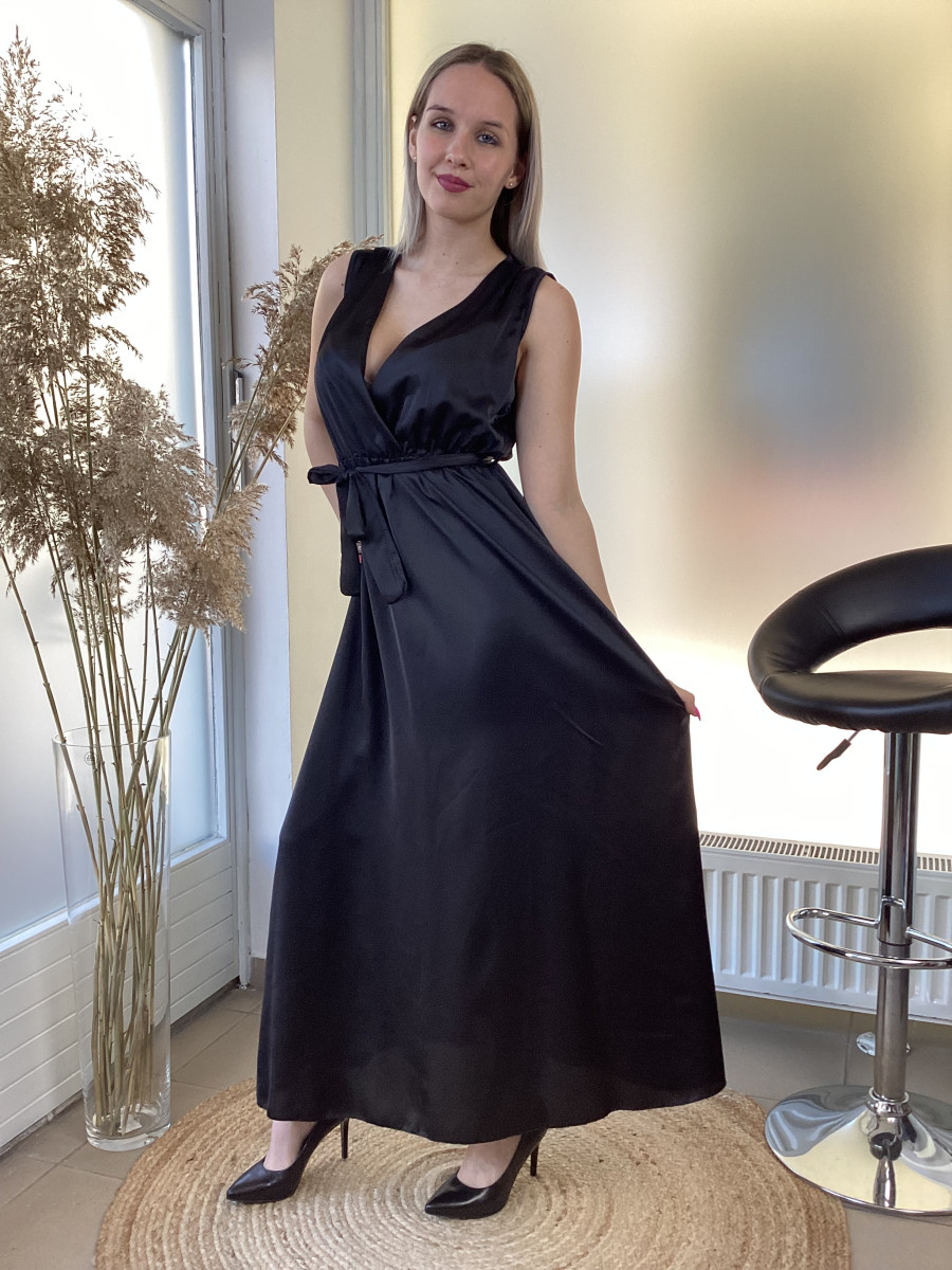 Fekete ujjatlan ruha