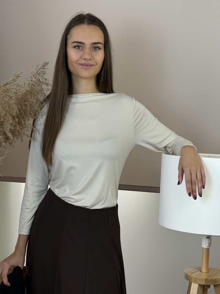 Csónak nyakú blúz