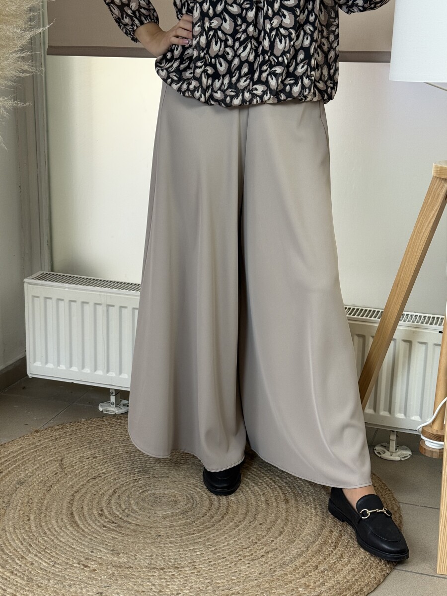 Gumisderekú nadrágszoknya - homok - Kép 4