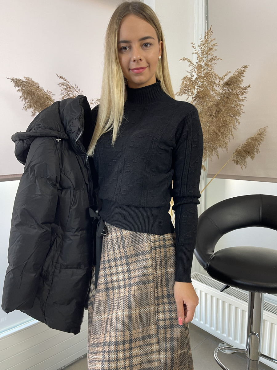 Magasnyakú mintás pulóver