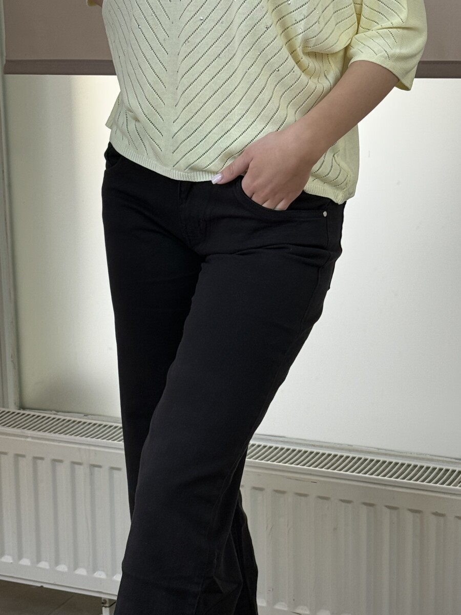 Egyenes szárú színes farmernadrág - fekete - Kép 9