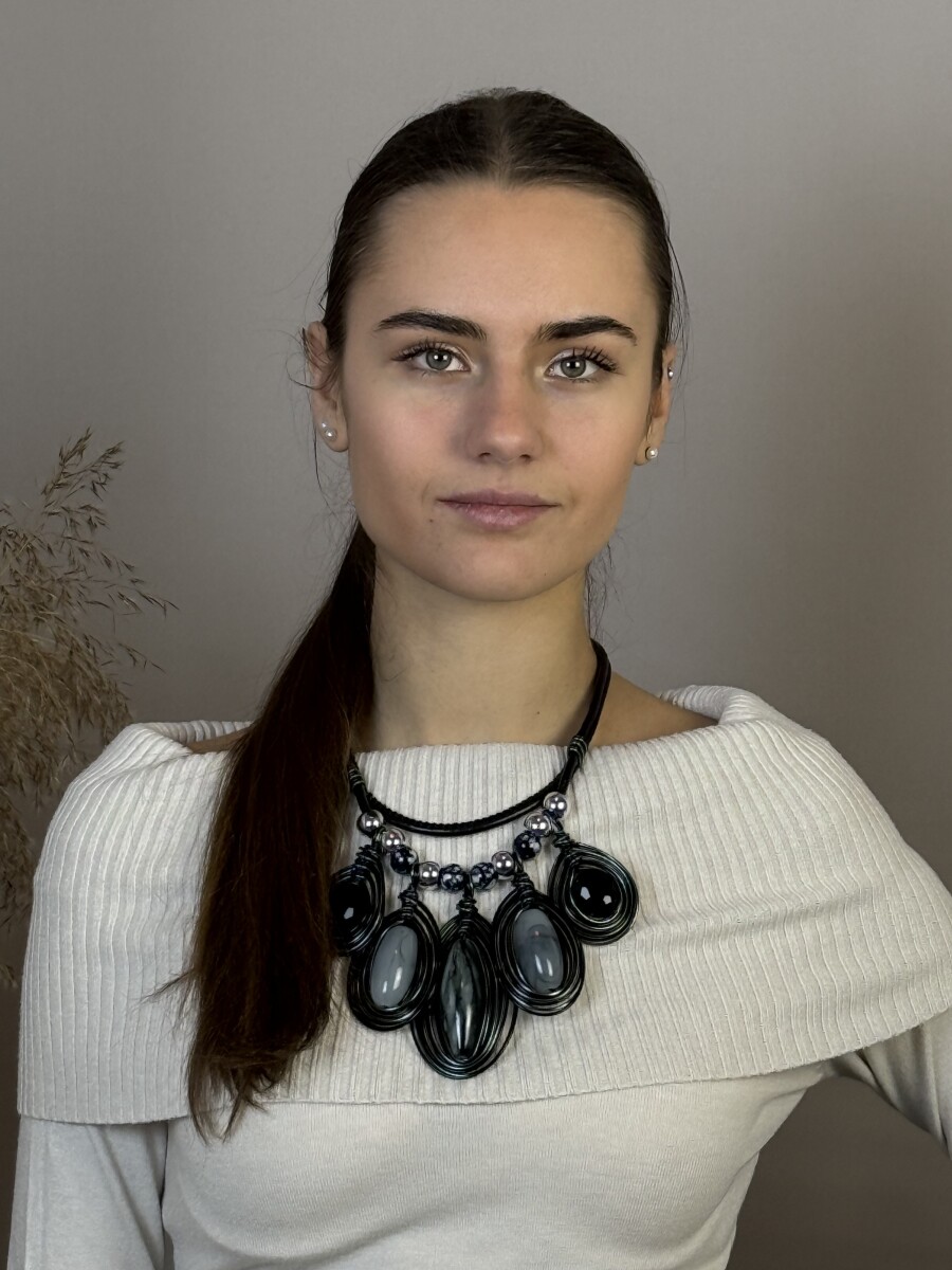 Csepp medálos nyakék - fekete - Kép 4