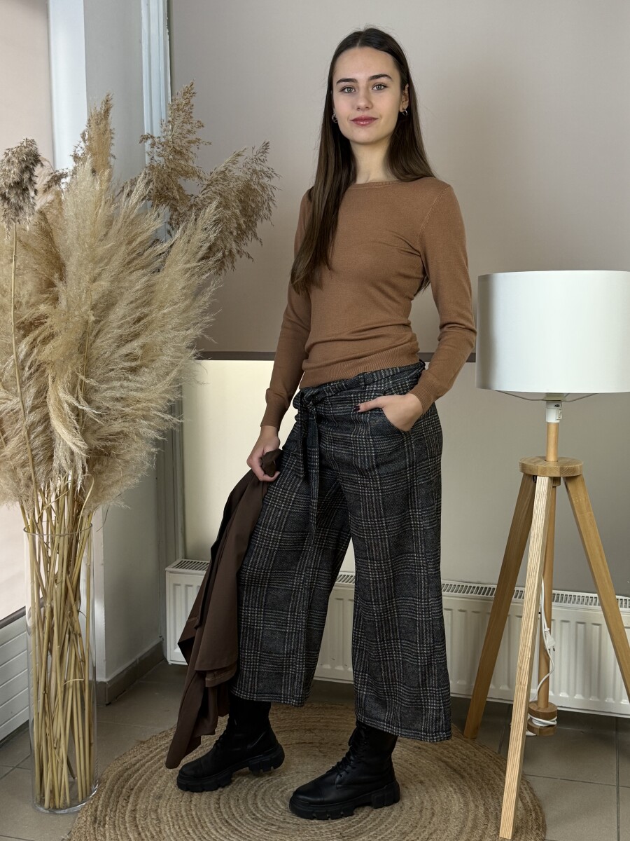 Passzés kereknyakú pulóver - barna - Kép 5