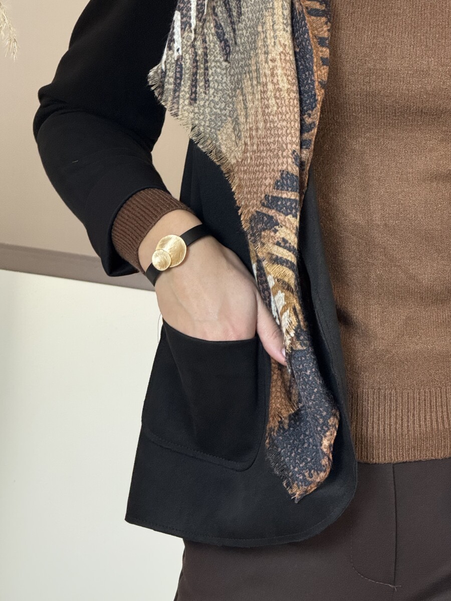 Karcolt duplamedálos karkötő - arany - Kép 2