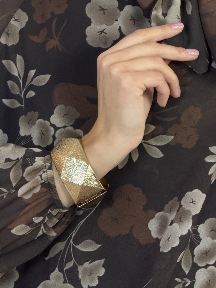 Arany négyzetes karkötő - arany - Kép 3