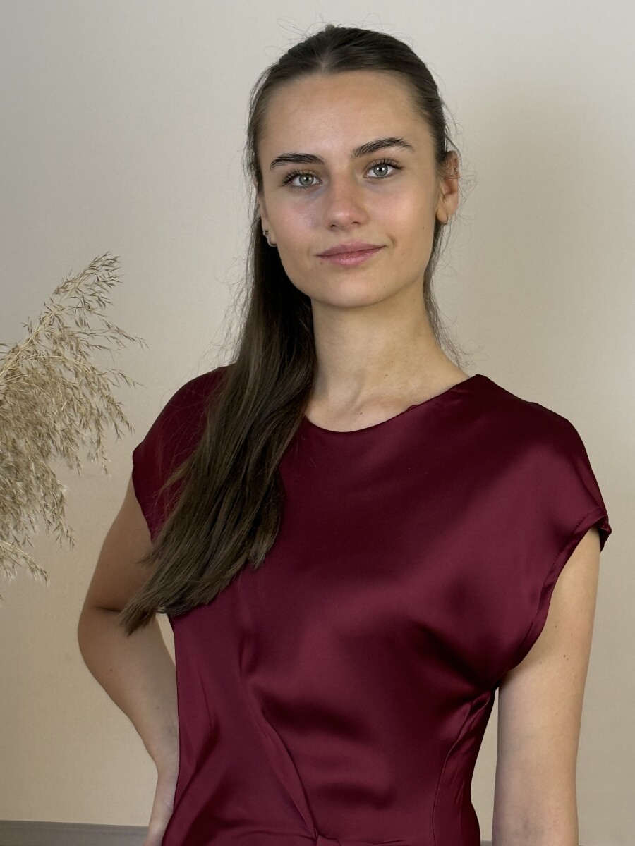 Szatén hatású csavart maxi ruha - bordó - Kép 6