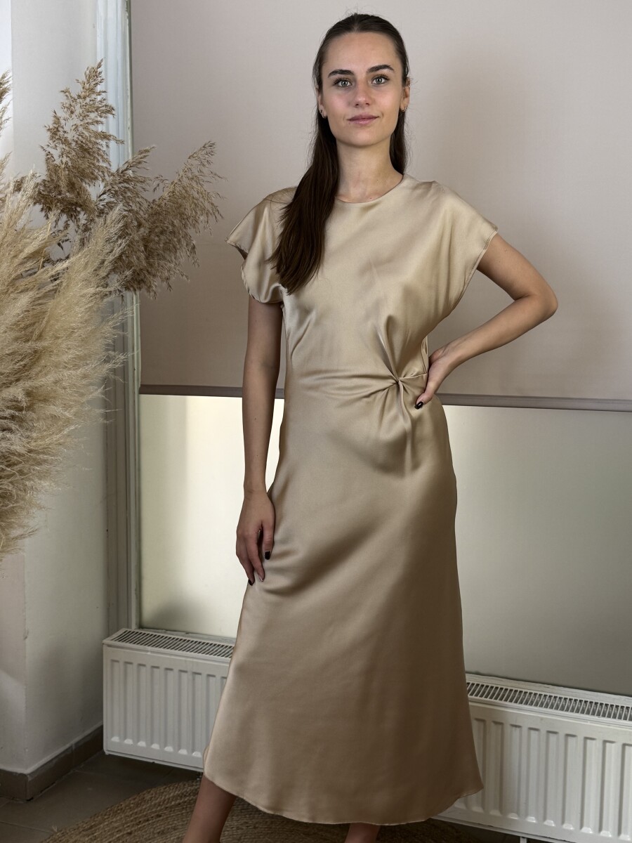 Szatén hatású csavart maxi ruha - camel - Kép 7
