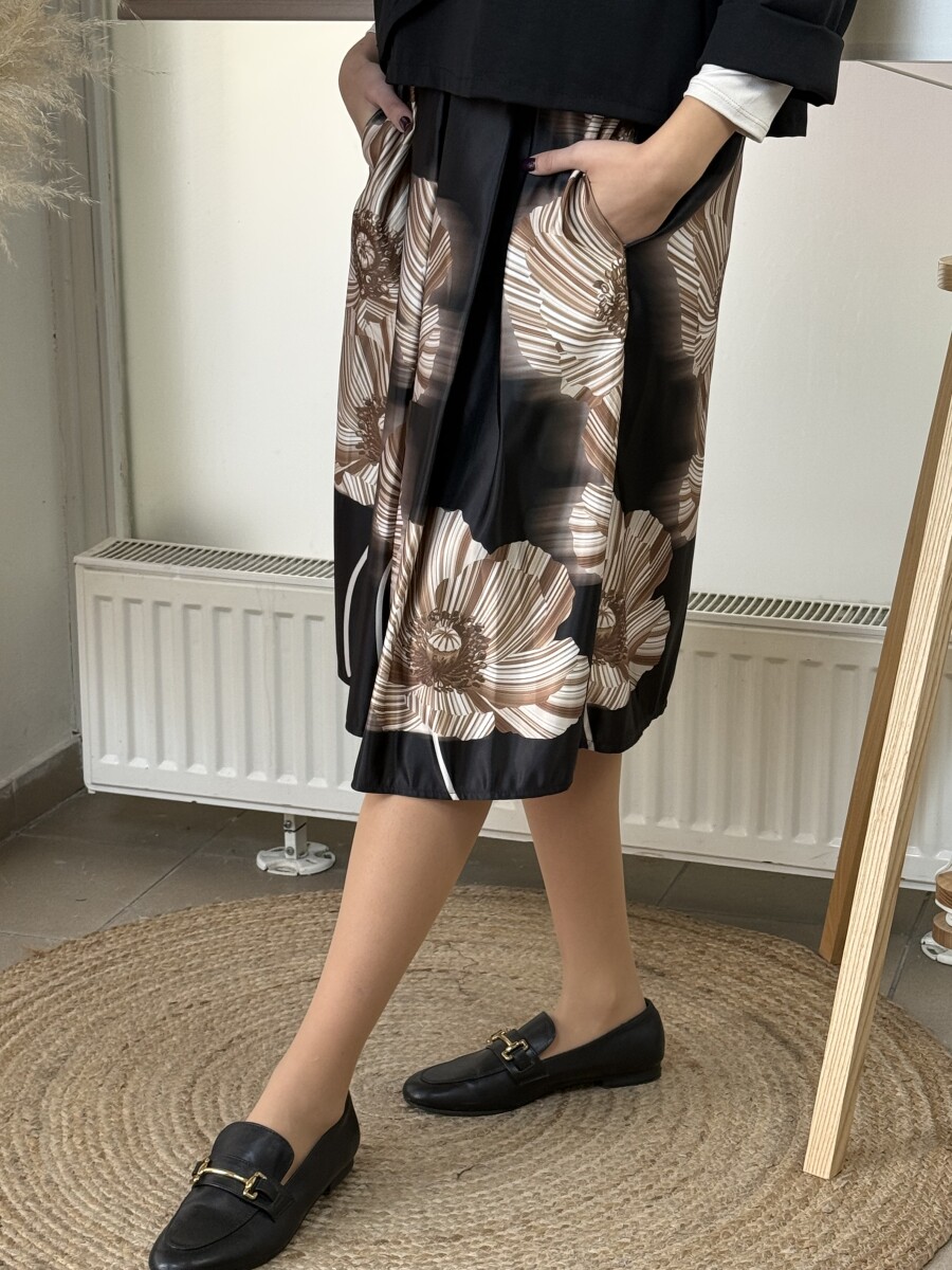 Virágos Á vonalú szoknya - fekete - Kép 10