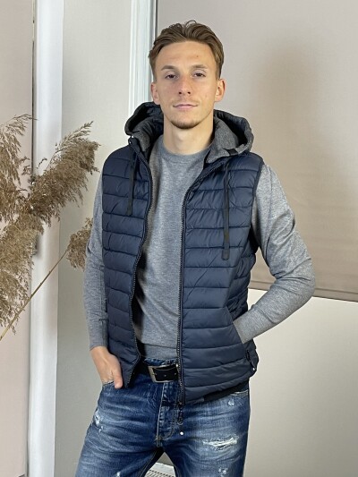 Férfi  kapucnis steppelt mellény - sötétkék