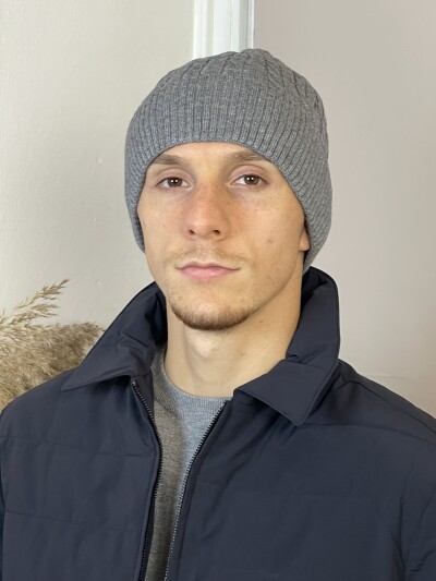 Kötött férfi sapka - szürke