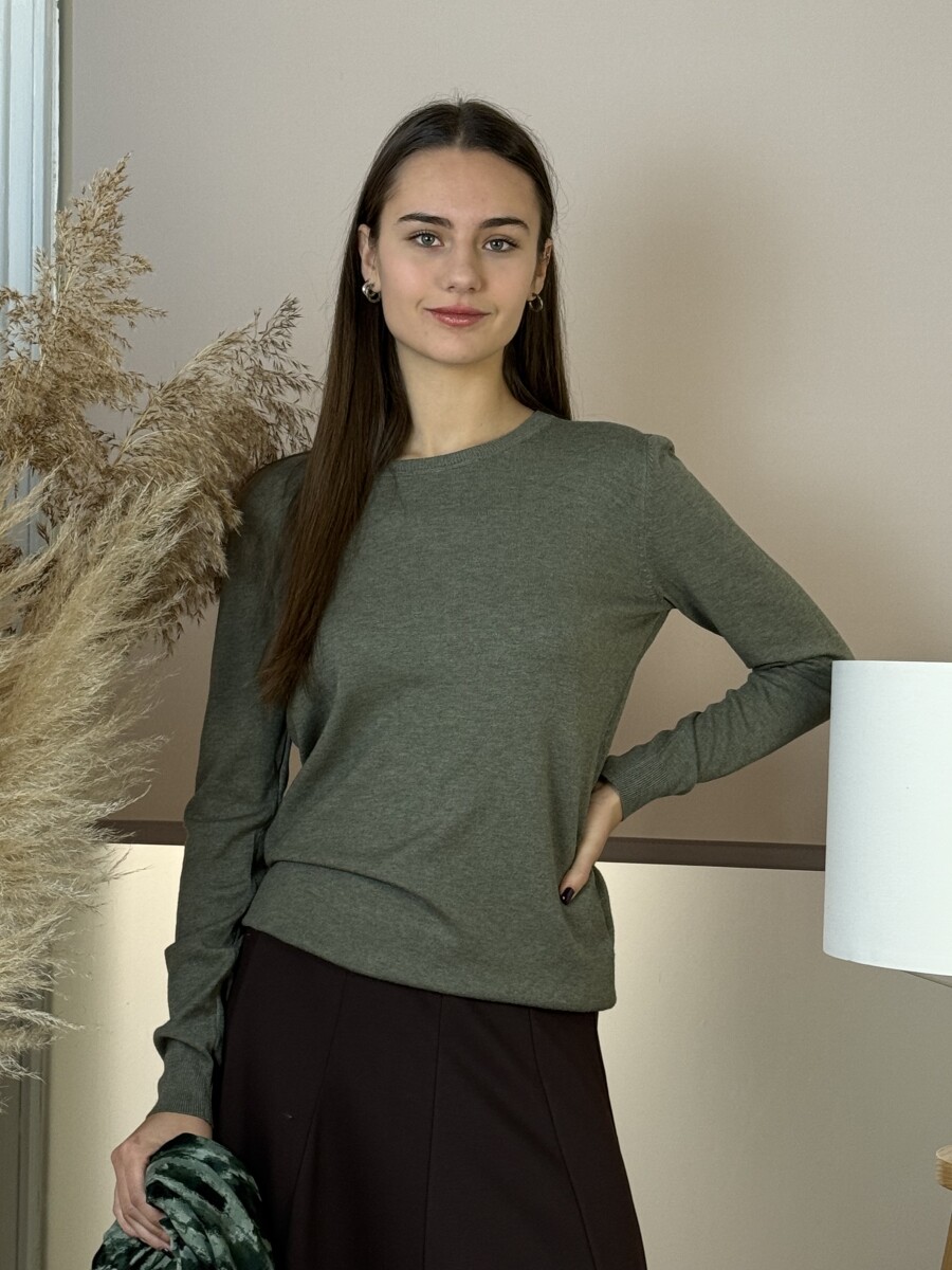 Passzés kereknyakú lezser pulóver