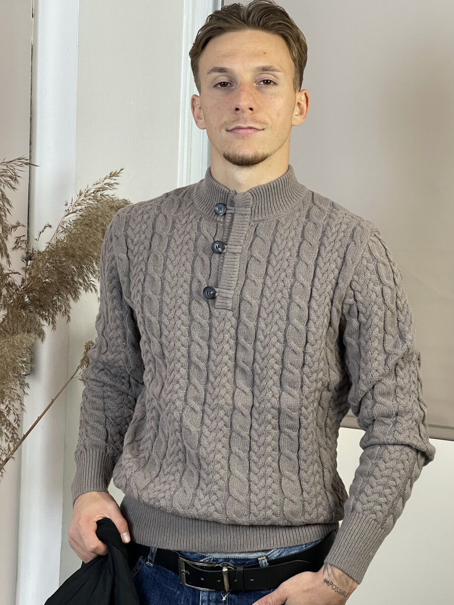 Csavart mintás gombos pulóver