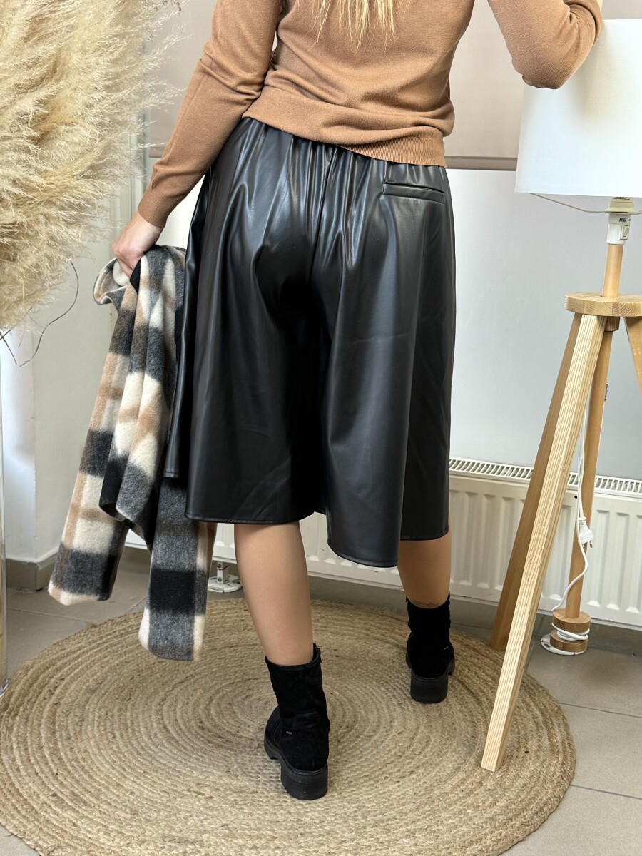 Műbőr nadrágszoknya - fekete - Kép 16