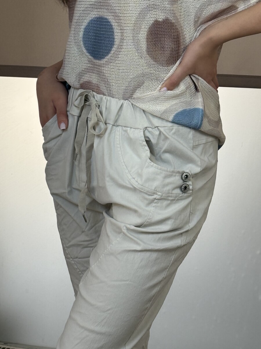 Oldalt gombos megkötős nadrág - bézs - Kép 17