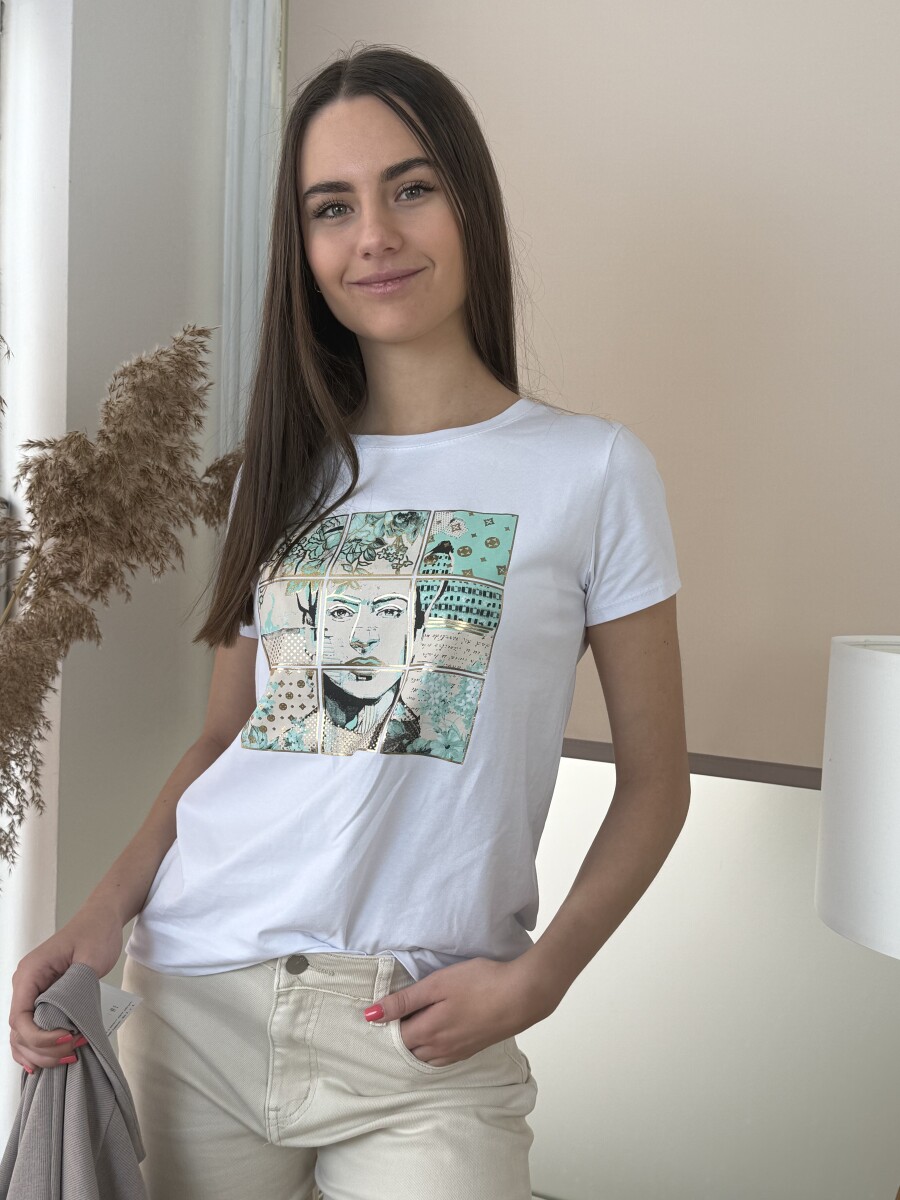 Mintás póló