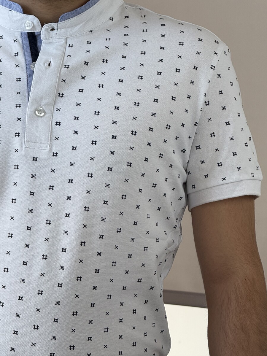 Álló galléros mintás póló - fehér - Kép 10