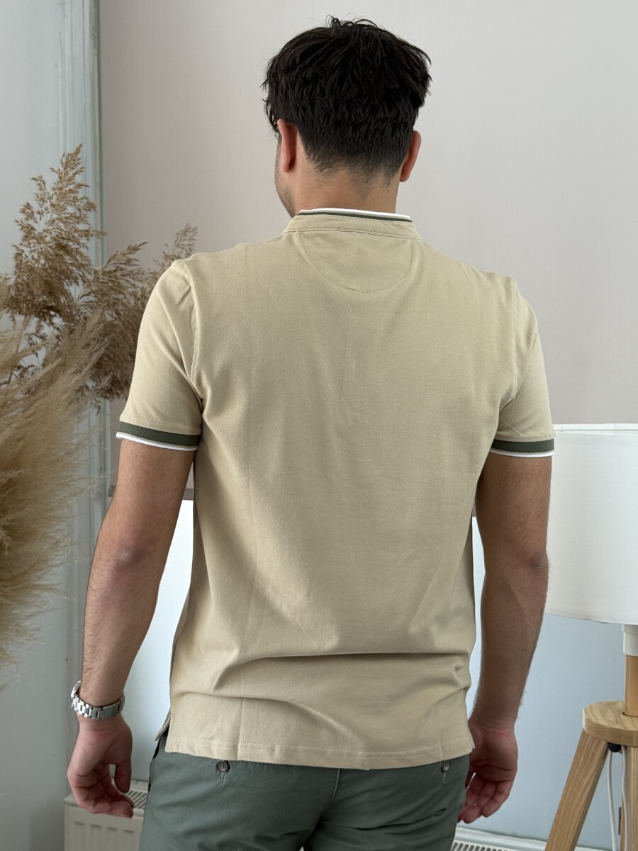 Álló galléros póló - camel - Kép 17