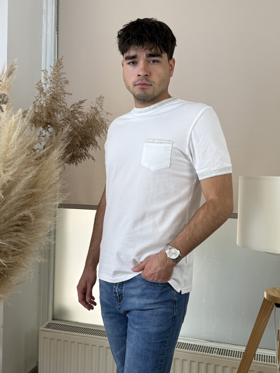 Kereknyakú zsebes póló - fehér - Kép 2