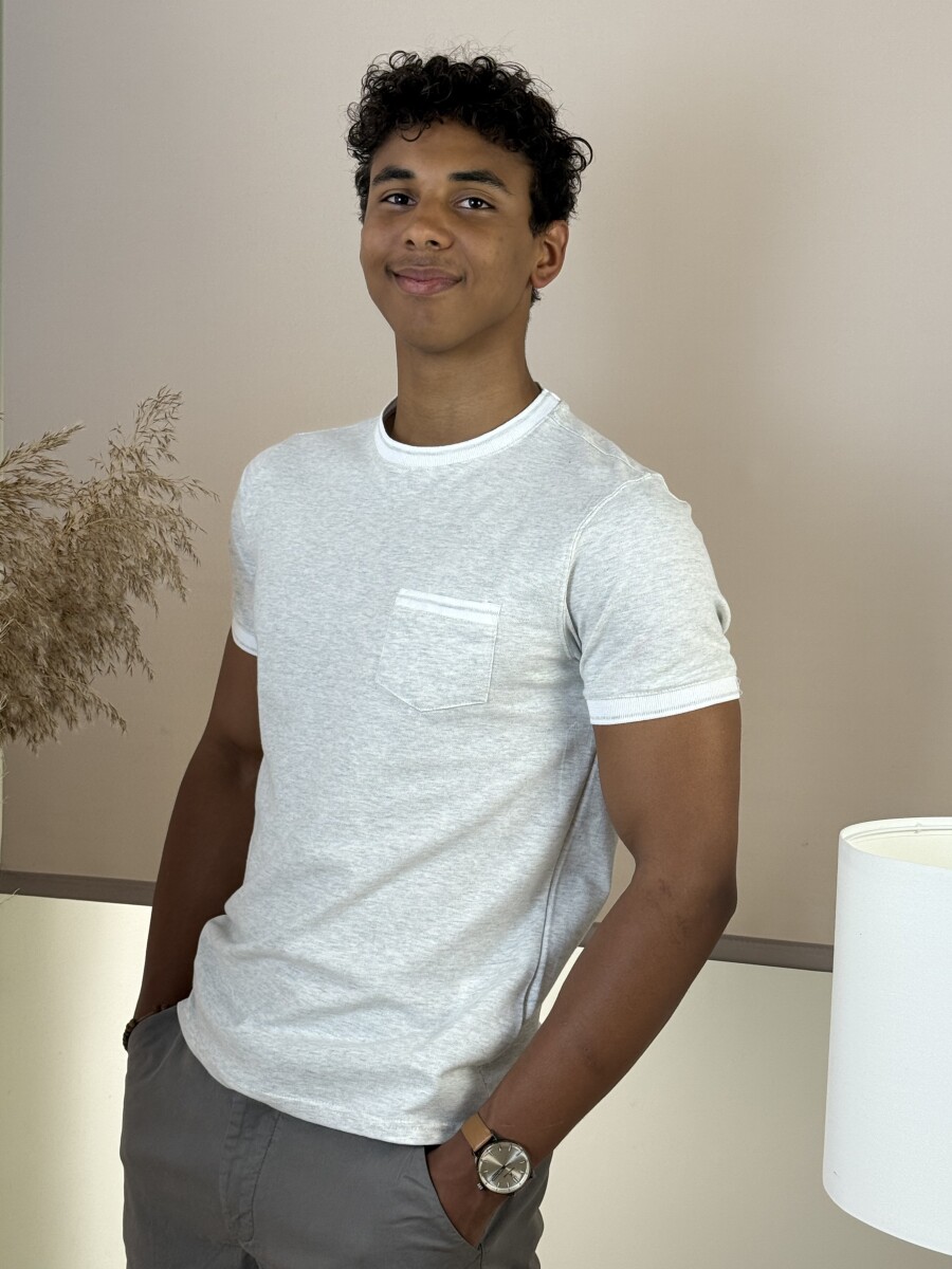 Kereknyakú zsebes póló - szürke - Kép 8