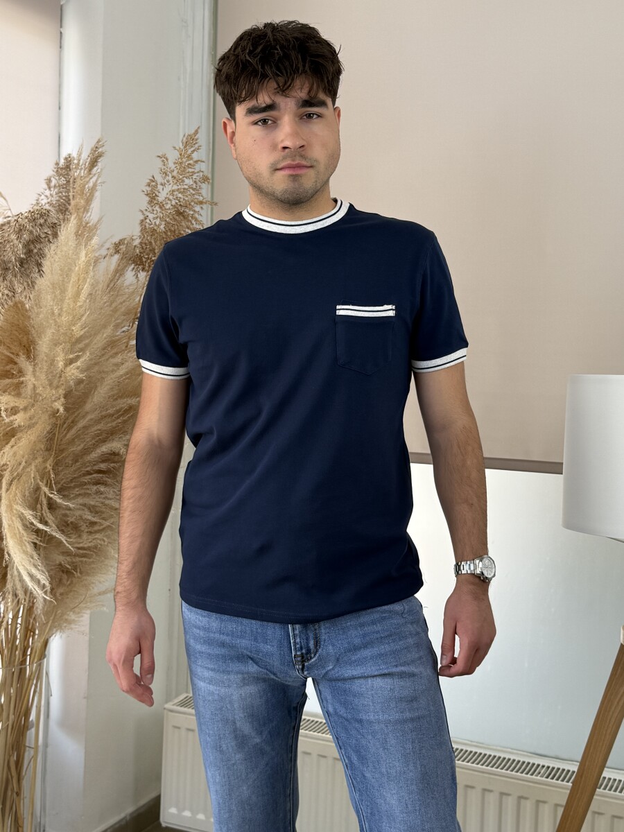 Kereknyakú zsebes póló - sötétkék - Kép 9