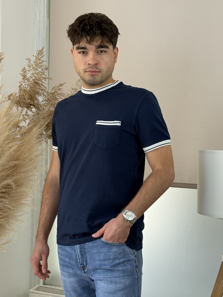 Kereknyakú zsebes póló - sötétkék - Kép 2