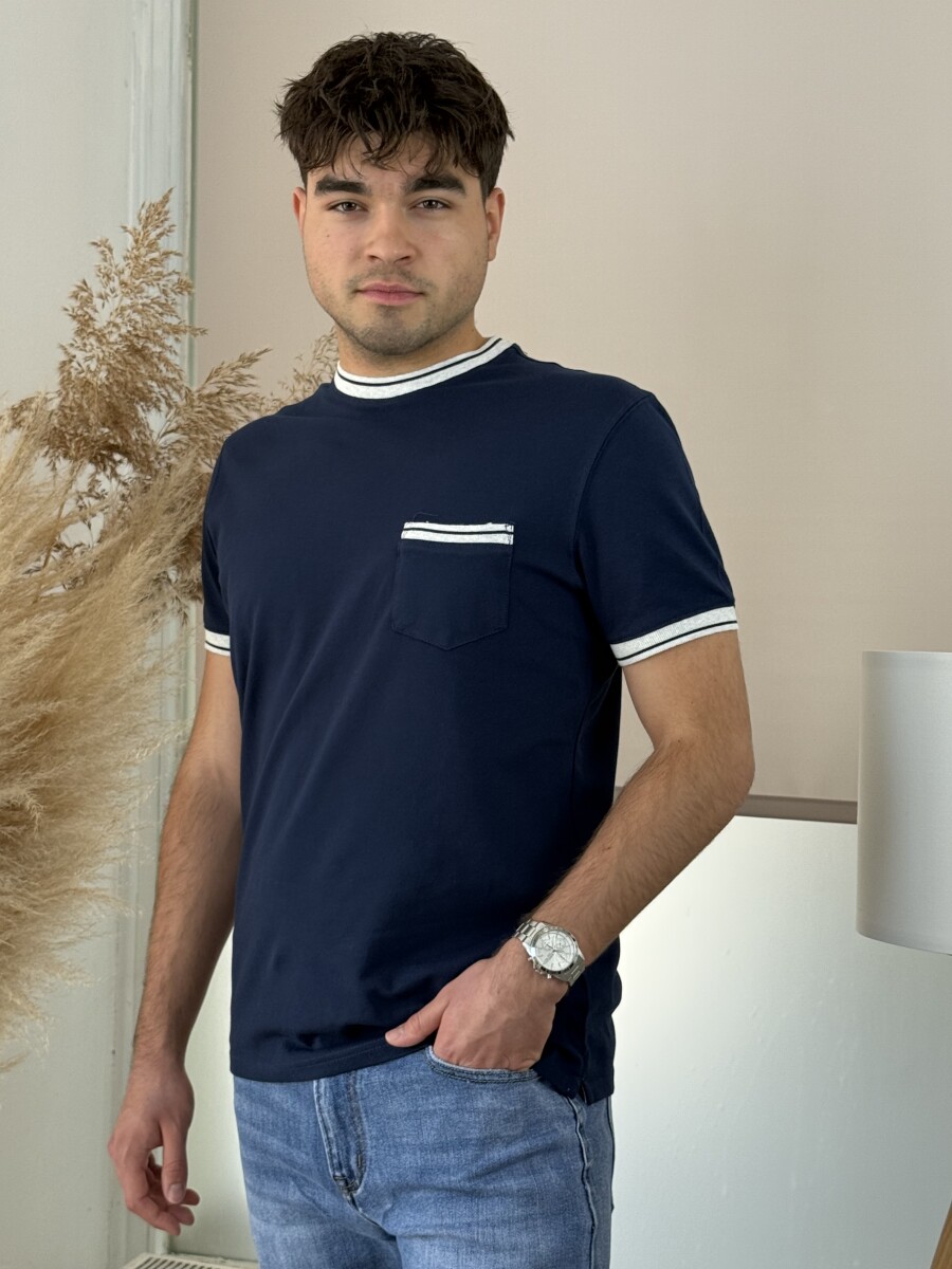 Kereknyakú zsebes póló - sötétkék - Kép 7